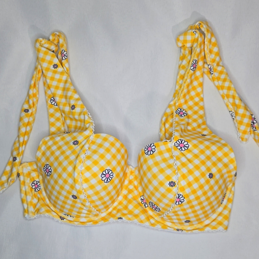 Unique Vintage Swim All tied up bikini top, yellow gingham and flowers, Size M